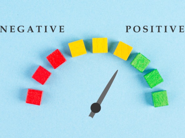 Scale showing positive and negative